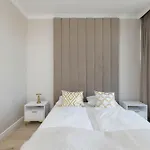 Dazzling In With Parking, 3 Bedrooms And 2 Bathrooms By Renters Prestige Apartamento Szczecin